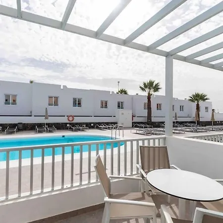 Gracioseros 111 Ground Floor Cozy Apartment Tias