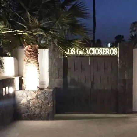 Gracioseros 111 Ground Floor Cozy Apartment *