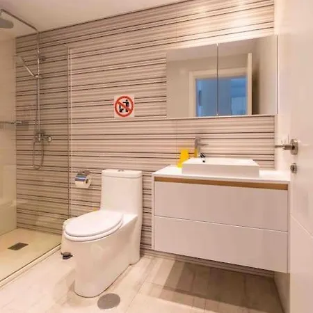 Gracioseros 111 Ground Floor Cozy Apartment